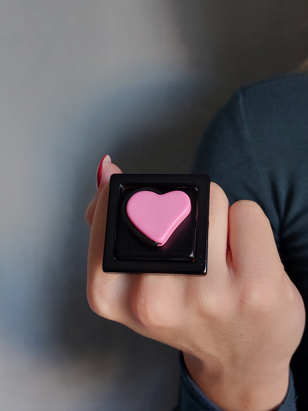 Anello quadro cuore rosa