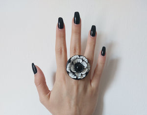 Anello black rose