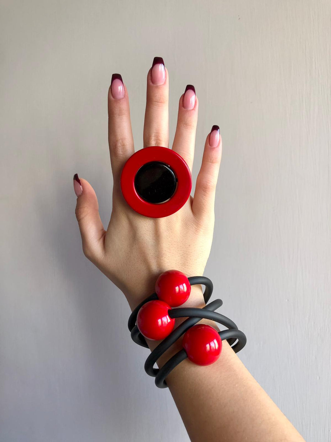 Parure ball black & red saturn